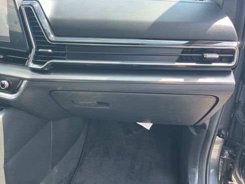 Used 2024 Kia Sportage EX FWD image 26