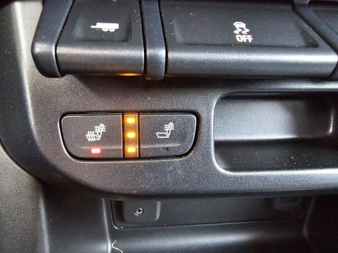 Used 2018 Chevrolet Colorado Z71 image 18