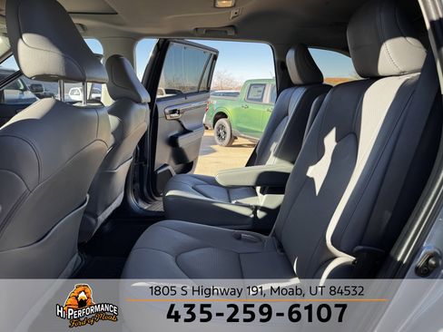 Used 2023 Toyota Highlander Limited image 44