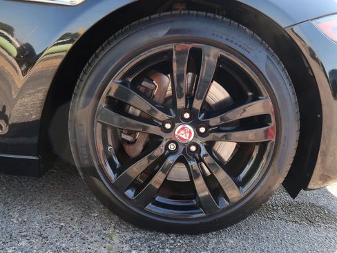 Used 2017 Jaguar XJ L Portfolio AWD/4WD image 56
