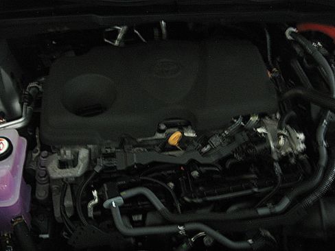 Used 2023 Toyota Sienna XLE image 30