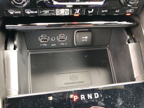 New 2025 Jeep Grand Cherokee Altitude image 30