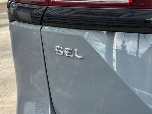 Used 2024 Volkswagen Atlas Peak Edition SEL AWD/4WD image 16