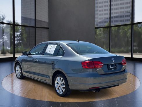 Used 2013 Volkswagen Jetta SE FWD image 5