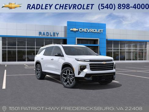 New 2026 Chevrolet Traverse High Country image 1