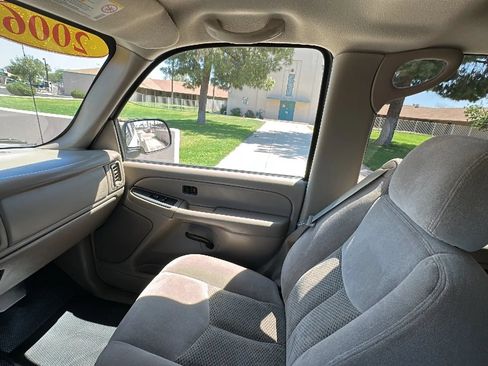 Used 2006 Chevrolet Silverado 1500 LT RWD image 17