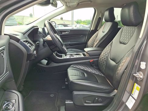 Certified 2023 Ford Edge Titanium AWD/4WD image 14