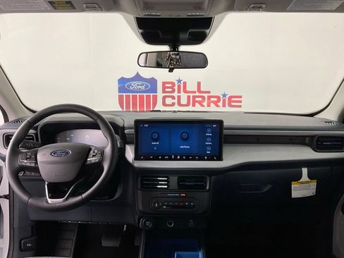 New 2026 Ford Maverick XLT w/ XLT Luxury Package FWD image 18