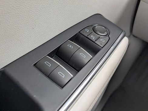 Used 2024 GMC Acadia Denali image 23