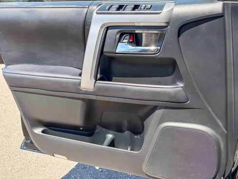 Used 2022 Toyota 4Runner TRD Sport w/ Technology Package RWD image 43