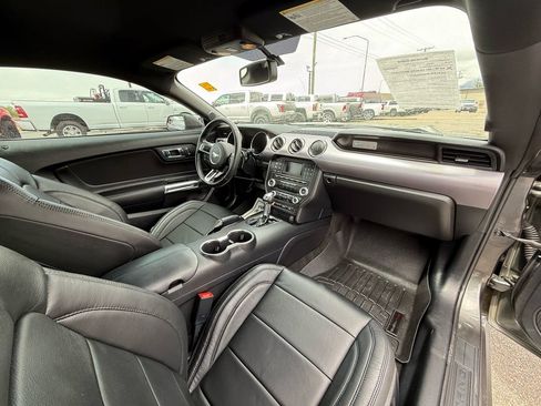 Used 2017 Ford Mustang GT RWD image 22