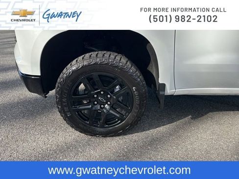 Used 2025 Chevrolet Silverado 1500 Custom Trail Boss image 11