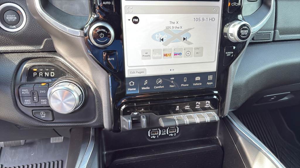 Used 2023 RAM 1500 Laramie AWD/4WD image 30