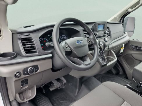 New 2025 Ford Transit 250 148 Medium Roof image 21
