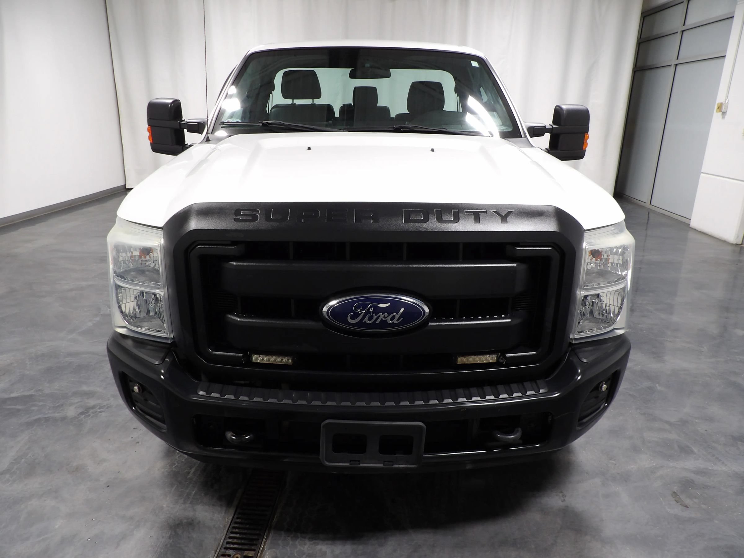 Used 2016 Ford F250 XL w/ Power Equipment Group RWD image 4
