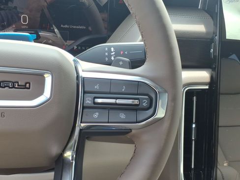 New 2026 GMC Yukon Denali w/ Denali Reserve Package AWD/4WD image 19