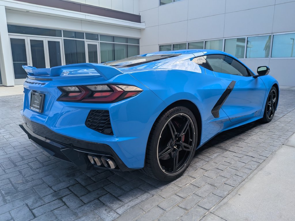 Used 2022 Chevrolet Corvette Stingray Premium Cpe w/ Z51 Performance Package RWD image 6