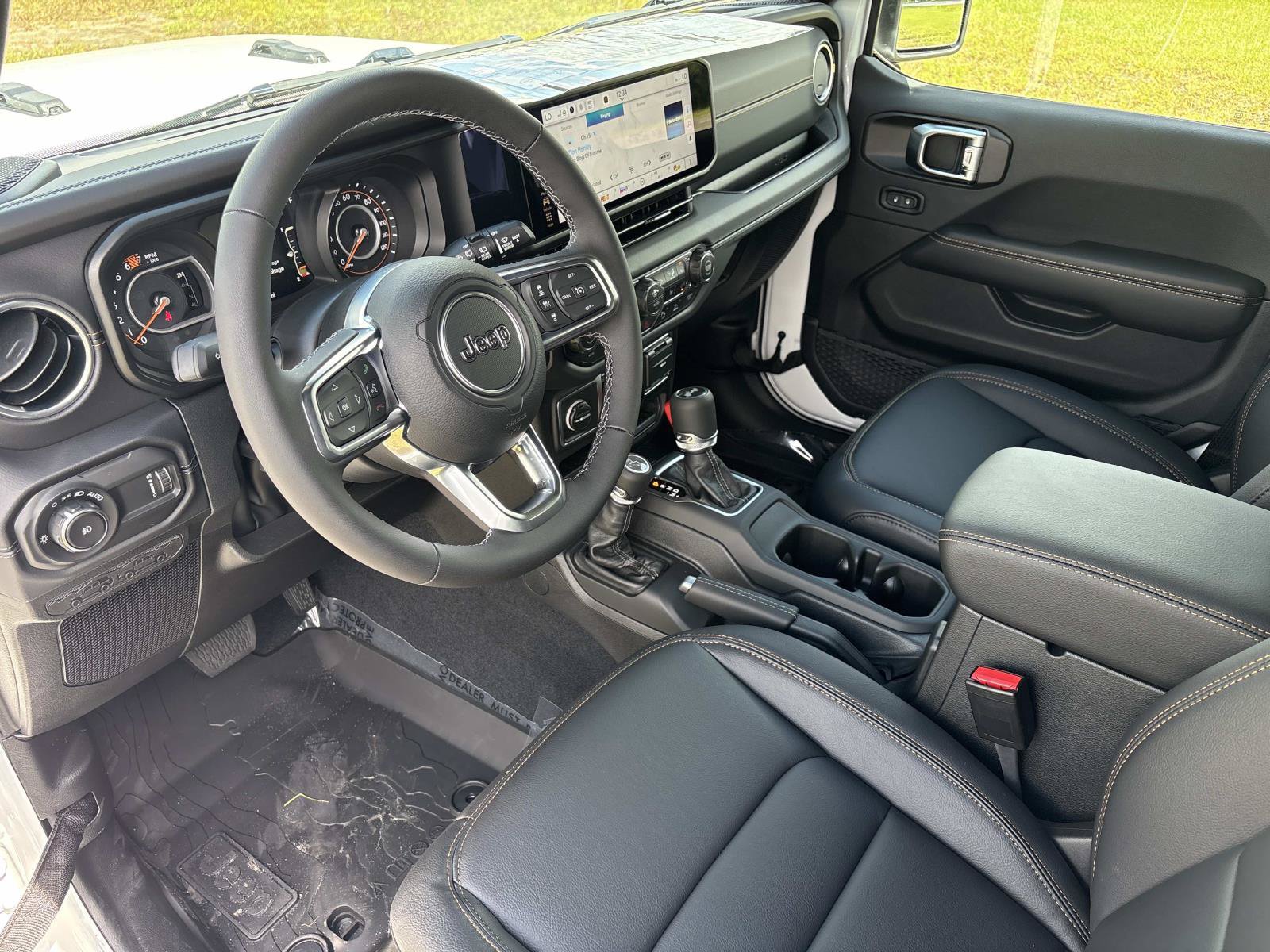 New 2027 Jeep Wrangler Unlimited Sahara AWD/4WD image 21