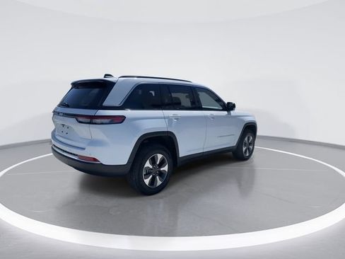 New 2024 Jeep Grand Cherokee Limited 4xe AWD/4WD image 8