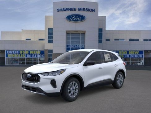 New 2025 Ford Escape Active w/ Active Premium Tech Pack FWD image 1