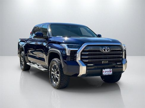 Used 2023 Toyota Tundra Limited image 3