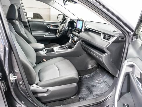 Certified 2025 Toyota RAV4 XLE w/ Convenience Package AWD/4WD image 18