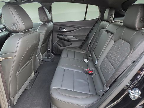 New 2026 Buick Envista Avenir image 10