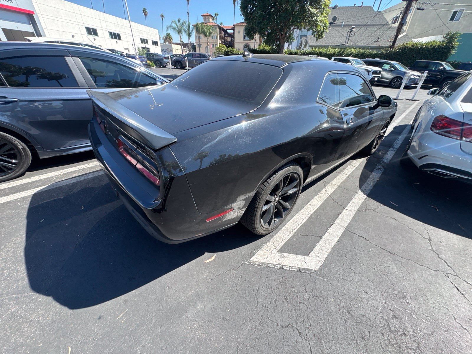 Used 2018 Dodge Challenger SXT Plus RWD image 6