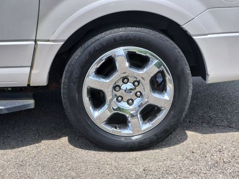 Used 2014 Ford Expedition EL Limited w/ Equipment Group 301A AWD/4WD image 14