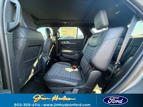 New 2026 Ford Explorer ST-Line w/ ST-Line Street Pack image 9