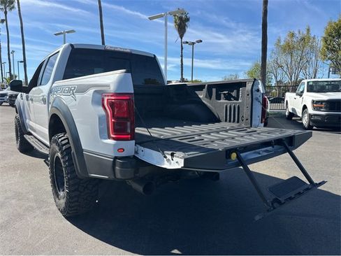 Used 2019 Ford F150 Raptor w/ Equipment Group 802A Luxury image 19