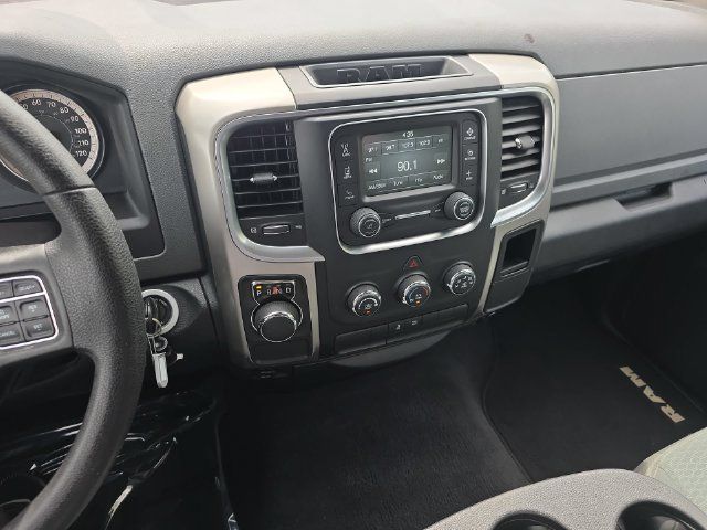 Used 2016 RAM 1500 Classic SLT RWD image 21