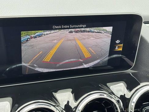 Used 2021 Mercedes-Benz GLA 250 4MATIC image 15