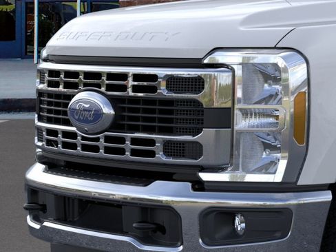 New 2026 Ford F250 XLT w/ 360-Degree Camera Package AWD/4WD image 17
