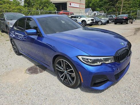Used 2020 BMW 330i Sedan w/ M Sport Package RWD image 3