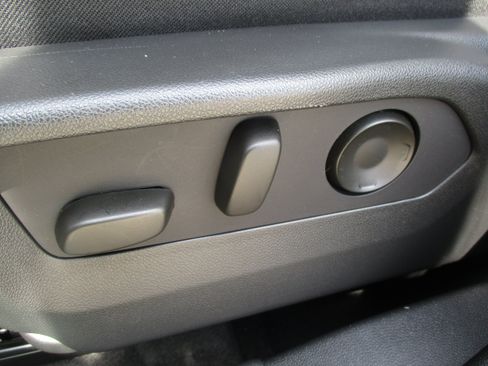 Used 2025 Buick Envision Sport Touring AWD/4WD image 33