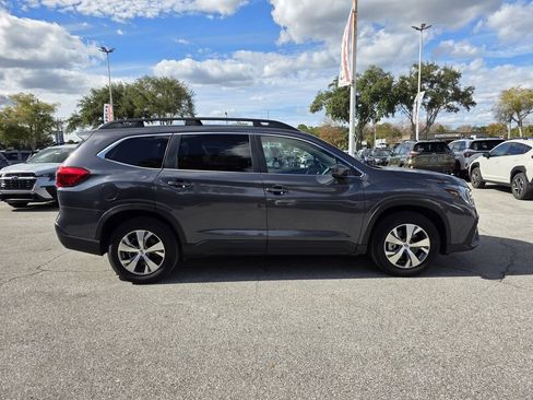 Certified 2024 Subaru Ascent Premium w/ Convenience Package image 2