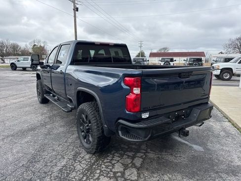 Used 2022 Chevrolet Silverado 2500 Custom w/ Custom Convenience Package image 7
