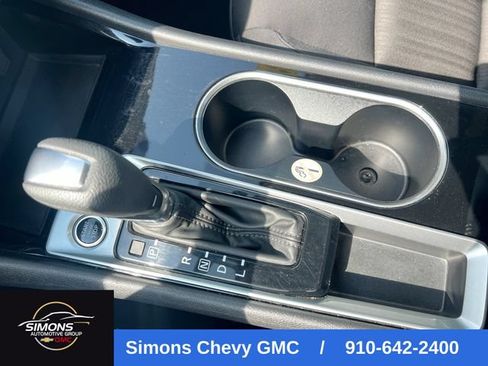 Used 2024 Nissan Altima 2.5 SV FWD image 22