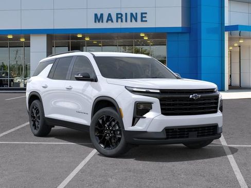 New 2026 Chevrolet Traverse LT w/ Midnight/Sport Edition image 7