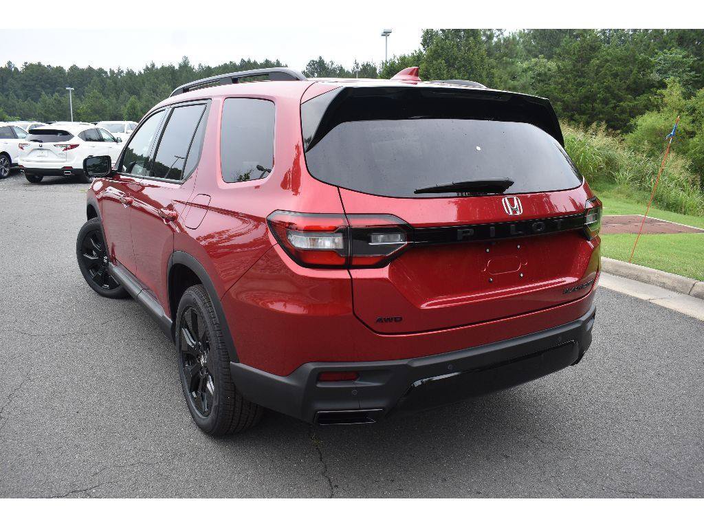 New 2026 Honda Pilot Black Edition image 5