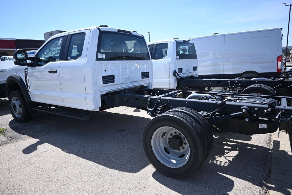 New 2026 Ford F550 4x4 Supercab Super Duty image 3