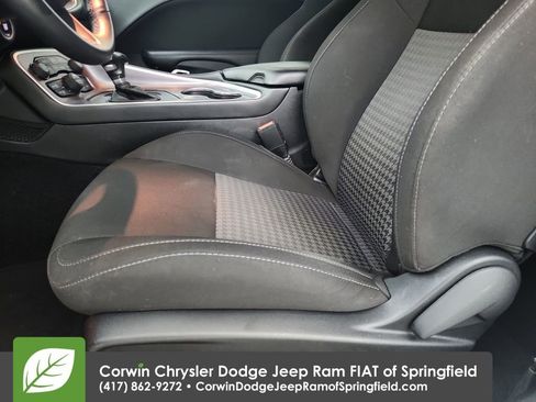 Used 2022 Dodge Challenger R/T image 19