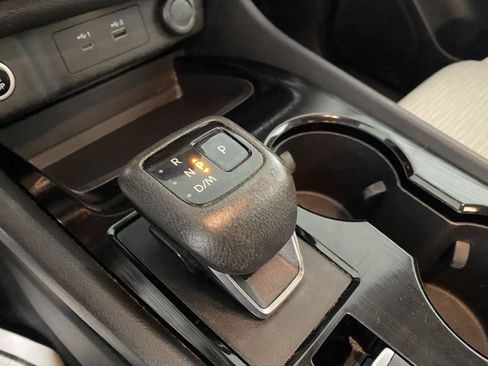 Used 2021 Nissan Rogue SV AWD/4WD image 16