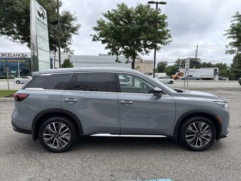 Certified 2026 INFINITI QX60 Luxe w/ Cargo Package AWD/4WD image 9