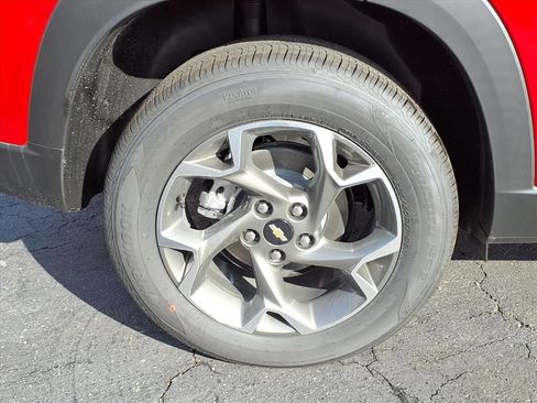 New 2026 Chevrolet Trax LT w/ Driver Confidence Package image 4