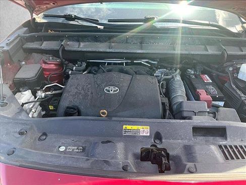 Used 2020 Toyota Highlander Limited FWD image 11