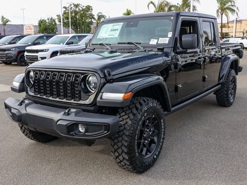 New 2025 Jeep Gladiator Willys image 8