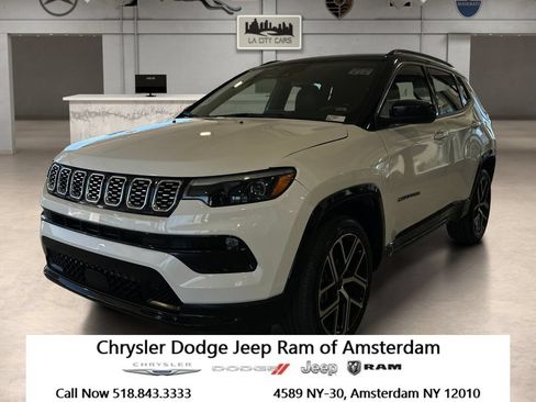 Used 2025 Jeep Compass Limited w/ Elite Group AWD/4WD image 1