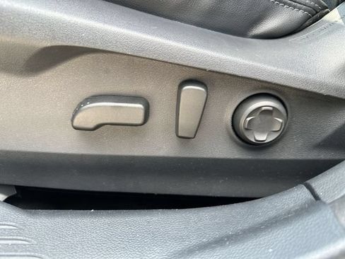 Used 2024 Subaru Outback Limited AWD/4WD image 16